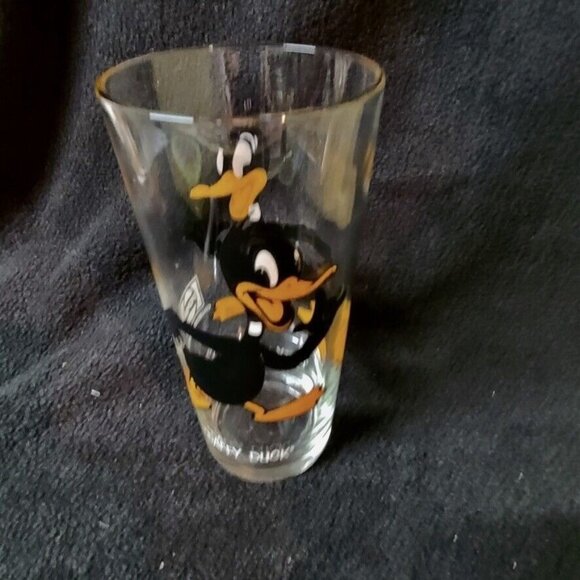 Vintage Warner Brothers Glass Daffy Duck 1973 Pepsi Collector Series 12 oz - Picture 2 of 7